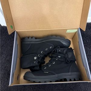 Palladium Baggy boots